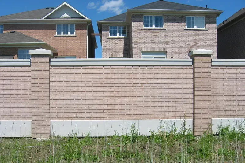 Noise barrier in residential area