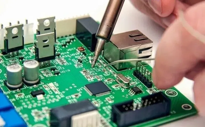 Assembled PCB.