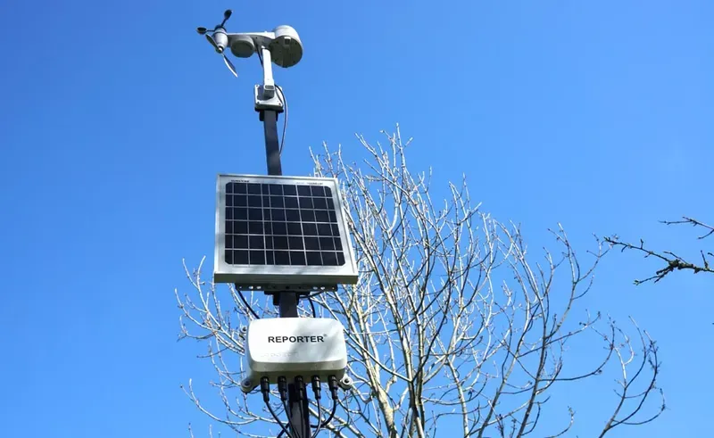 A weather station powered by solar energy